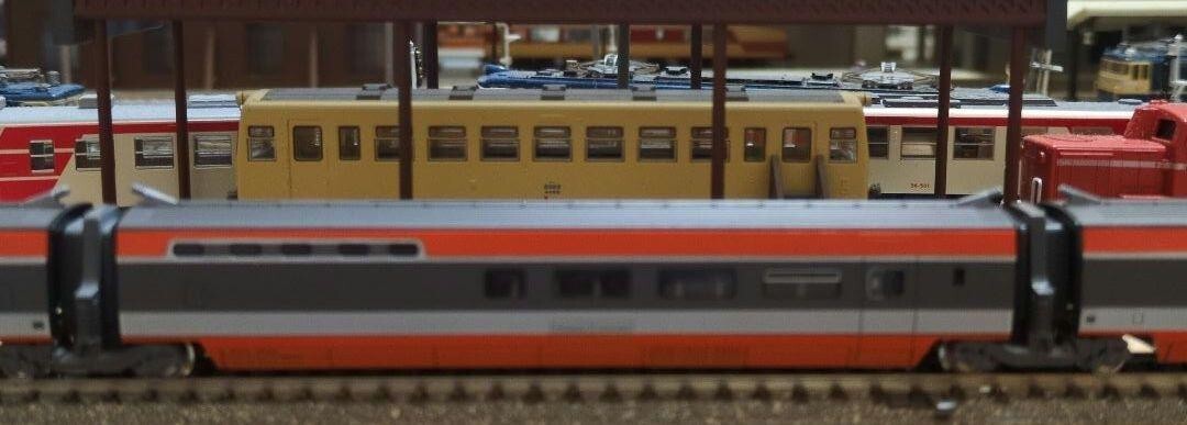 KATO N scale TGV 10-198 6 car set Made in Japan Rare KATO N scale TGV 10-198 6 car set Made in Japan Rare