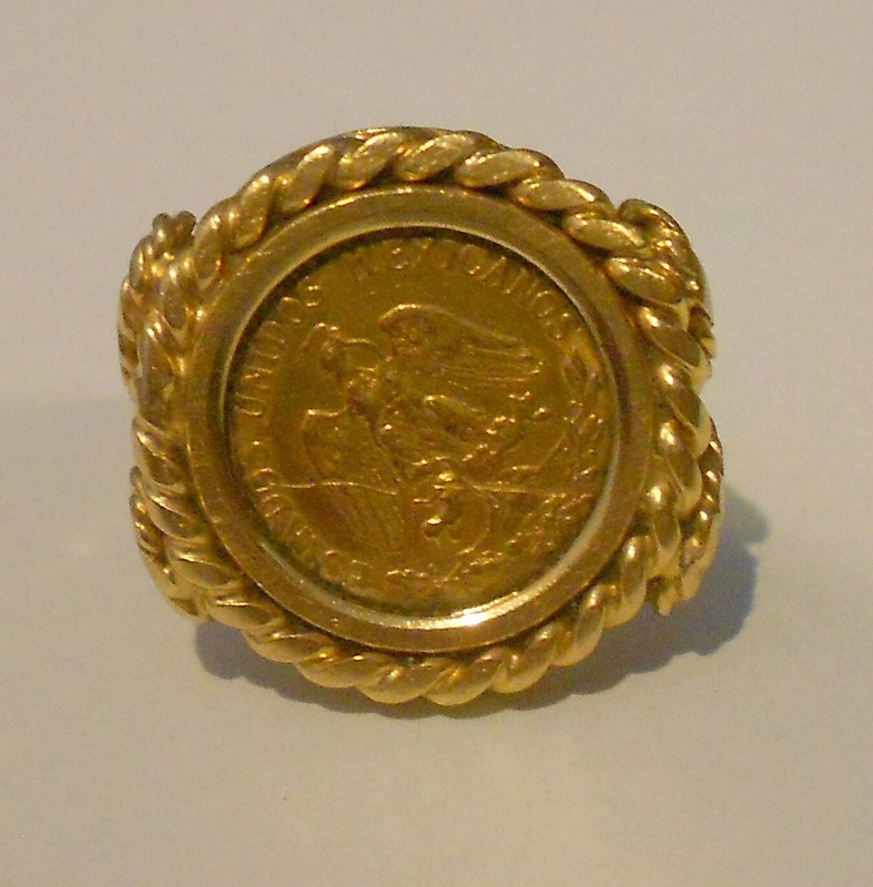 Vintage 14k Gold 1945 DOS PESOS COIN RING, stamped ITALY