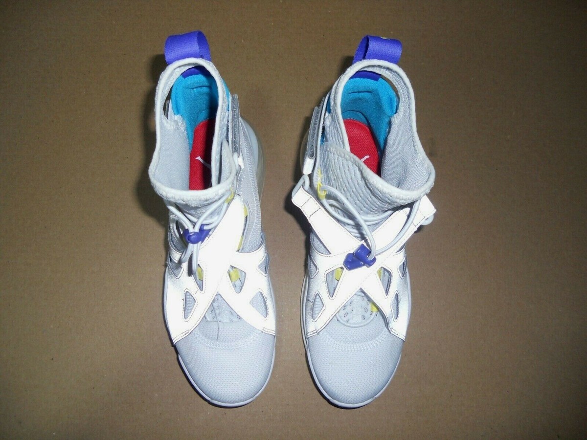 New JORDAN Air Jordan Latitude 720 White Aqua Sneakers