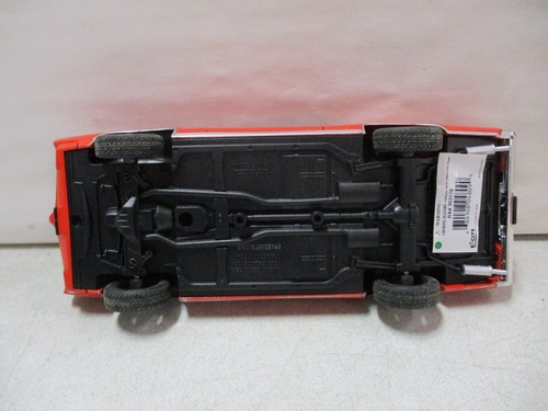 Welly 1969 Pontiac GTO 1/24 - Picture 6 of 6