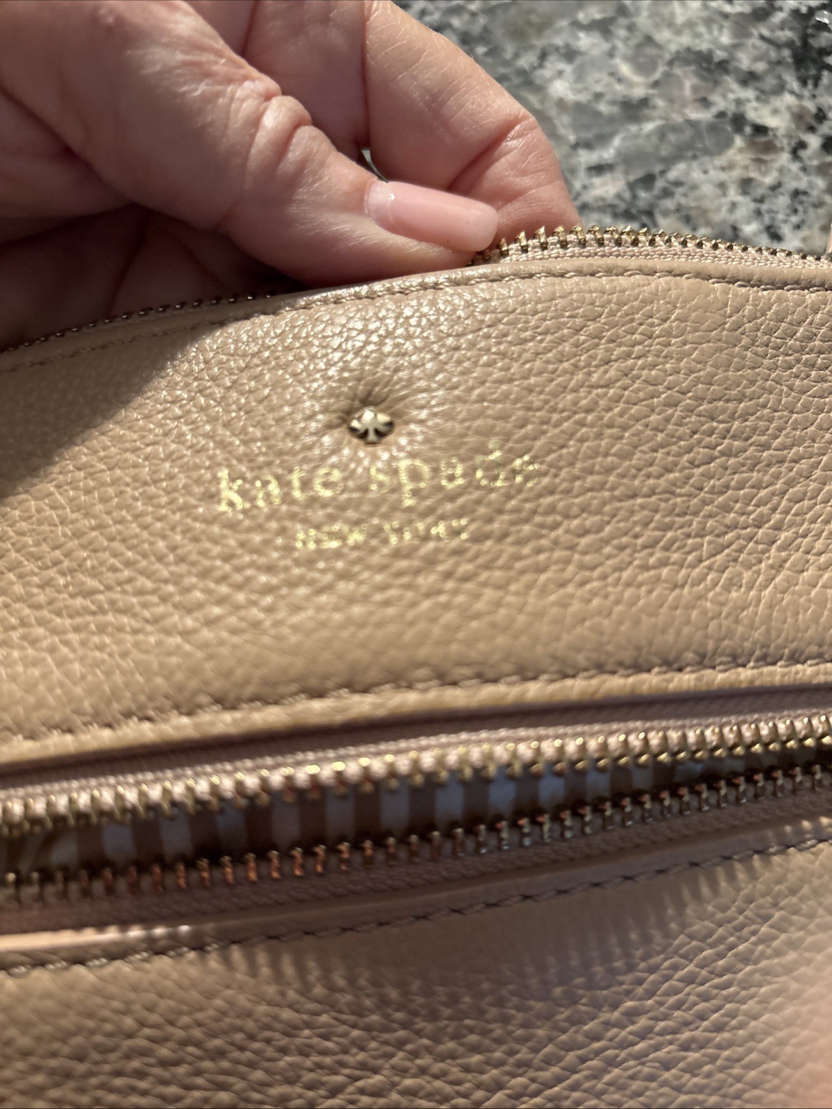 Kate Spade New York Crossbody PurseTan Leather Gold Hardware Zip Closure