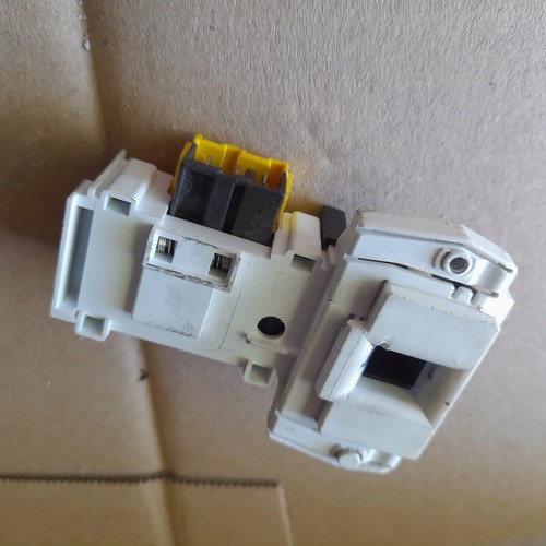 Demontiert mit Candy GVS138DC3-S - Schloss Türschloss 41041367