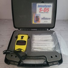 CMI Intoxilyzer S-D5 handheld breath alcohol tester In Hard Protective Case