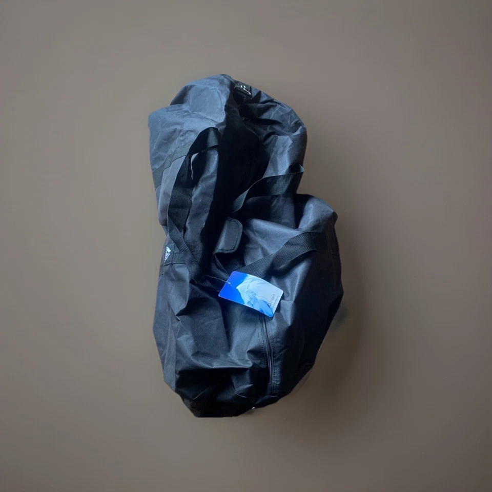 Everest Black Bag XL Travel Athletic Duffel Bag new with tags 40”x18”x18” - Image 2 of 3