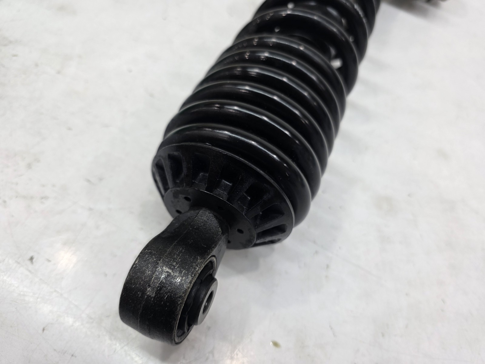 McLaren 570S Front Right Damper P/N 13B1244CP