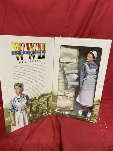 ACTION FIGURE DRAGON ART. 70039 RUSSIA 1942 DRK NURSE ELSA - Imagen 5 de 7