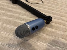 Blue Yeti USB Desktop Microphone, Mute Switch, Mounting Plate, Blue