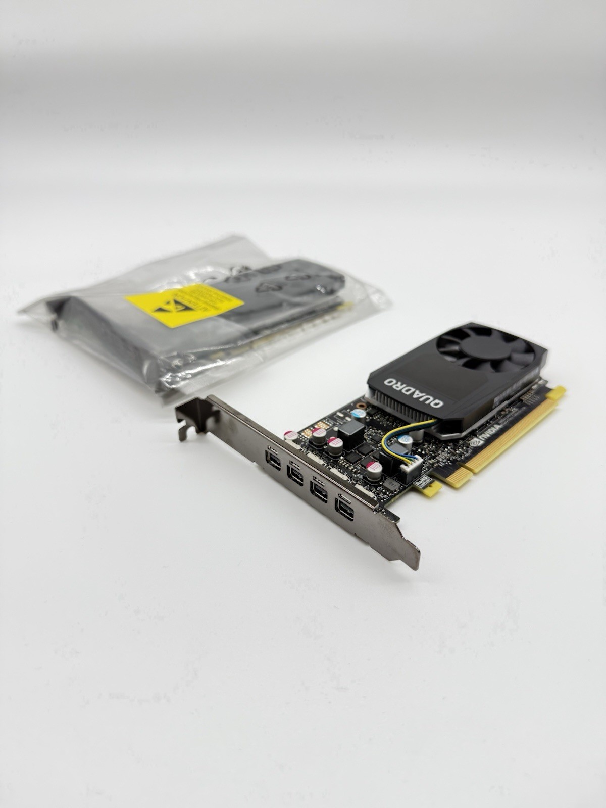Nvidia Quadro 2GB P600 Grafikkarte GDDR5 4x Mini DisplayPort PCIe