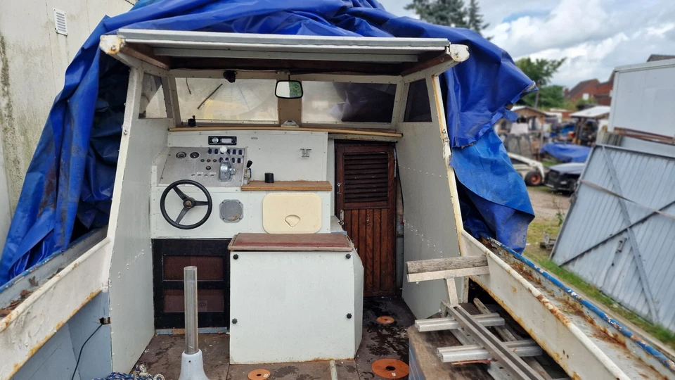 Torpedoboot DDR   Stahlboot 7,4m 2600kg  Wolga Werft  Ohne  3,5to  Trailer - Bild 3 von 4