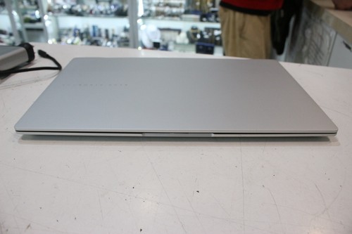 Asus Vivobook S15 Copilot+ PC 15.6" X Elite 32GB/1TB - NEAR NEW CONDITION - Picture 9 of 24