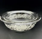 Pyrex Set Of 2 Clear Mixing Bowls•Colonial Mist• 322•323•White Daisy • 7" & 8.5”