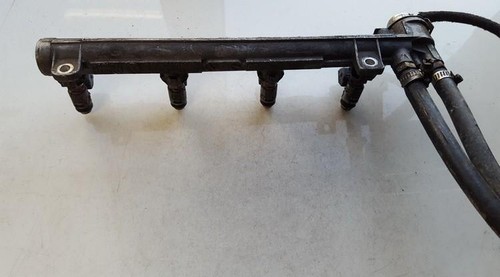 Volkswagen Golf 2001 Fuel injector rail (injectors)(Fuel distribut #729065-12