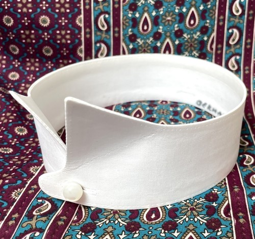 Vintage wing collar size 16.5 stiff starched detachable circa 1960s 1970s ba