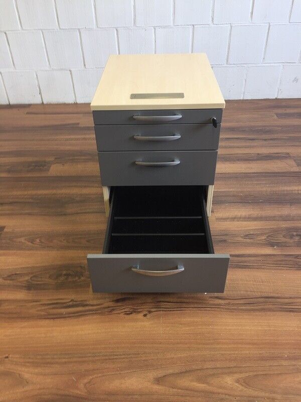 Bild 6 von 12
