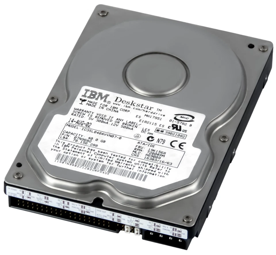 IBM DeskStar 120GXP 07N9682 40 GB 7,2 Tys. 2 MB 3,5 Cala IC35L040AVVN07-0 - Immagine 2 di 3