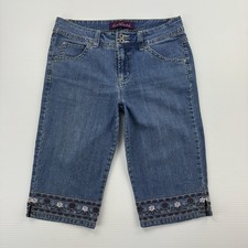 Gloria Vanderbilt Petite 10P Denim Capris Embroidered Hem Cottagecore Boho Jeans