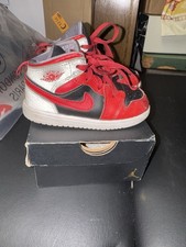 Jordan 1 mid fire red cement size 7c