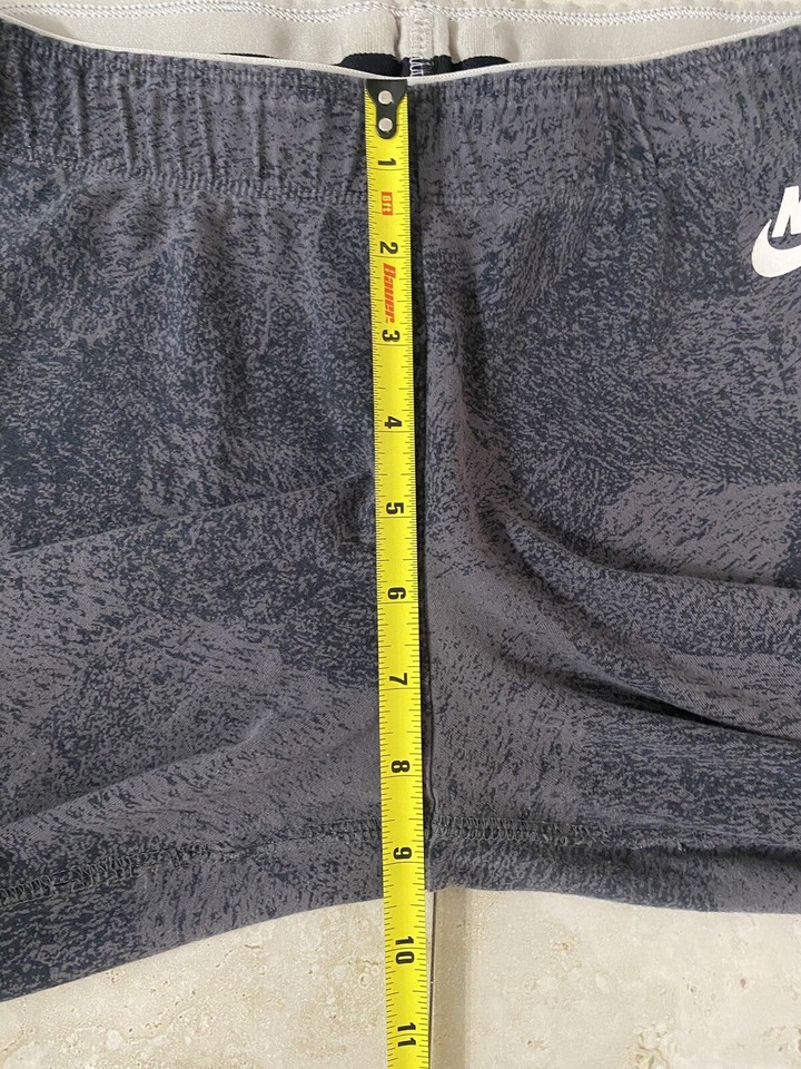 Nike High Waisted Camo Marble Print Leggings Women’s Size M Gray Color