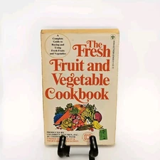 The Fresh Fruit and Vegetable Cookbook 1973 Vtg Paperback Celebrity Kitchen Inc