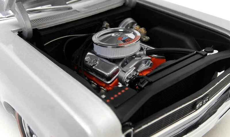 GMP 1/18 Scale Diecast - 8029 1969 Chevrolet Nova 396 SS Silver - Image 4 of 4