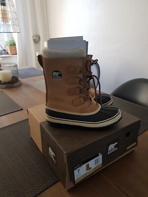 sorel womens boots 39 large