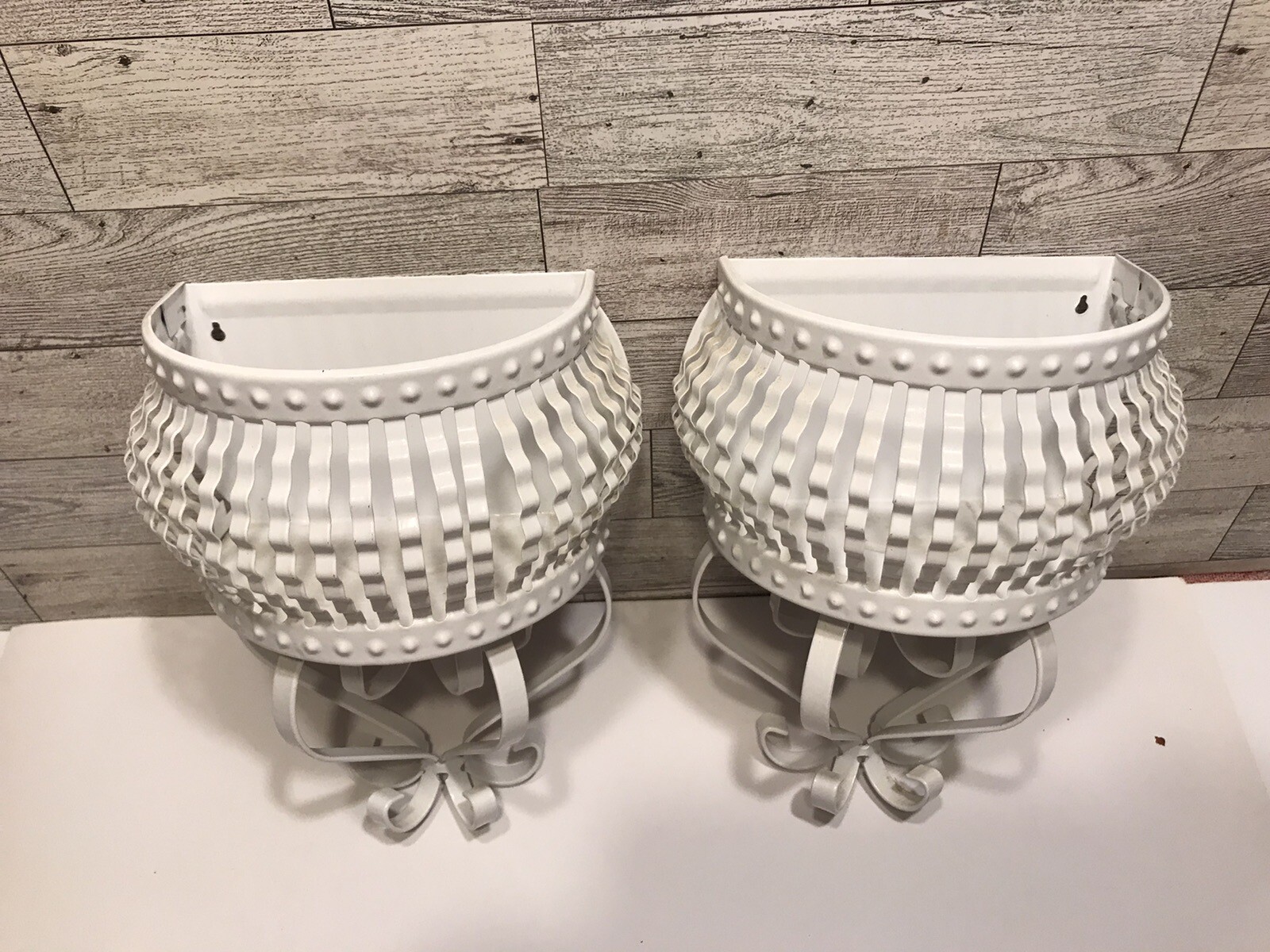 2 Vintage Homco Chic Shabby White Metal Wall Pocket Planter Sconces