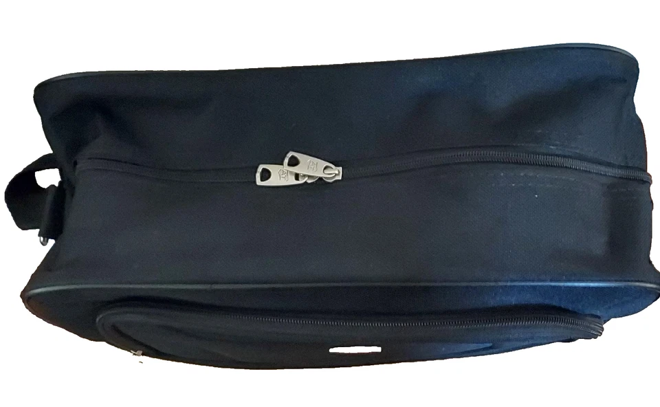 American Tourister ручная кладь черный регулируемый ремень через плечо молнии сумка с короткими ручками EPOC - Изображение 3 из 4