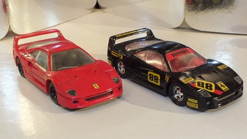 Matchbox Ferrari F 40 2 verschiedene Top