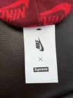 Supreme X Nike Bonnet Rouge Jacquard DC4110 657 Neuf avec étiquette