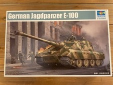 Trumpeter E-100 Jagdpanzer 1/35 B30