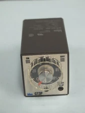 IDEC TYPE GT3P-2EAF20 ELECTRONIC TIMER, 100-240 VAC, 11 PIN