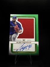 2023 Topps Definitive Collection - Autograph Relic Alek Manoah #ARC-AM Green /25