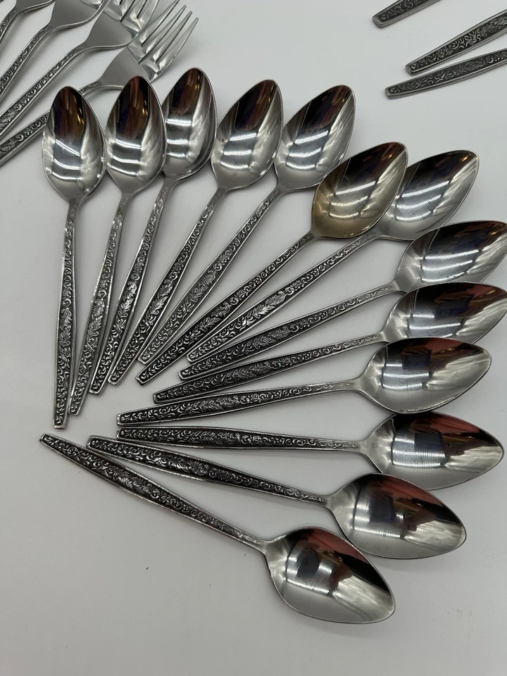 Vintage 51 Piezas Acero Inoxidable Texturizado Mango Flores y Pergaminos “Jardín de Primavera” Foto 2 de 4