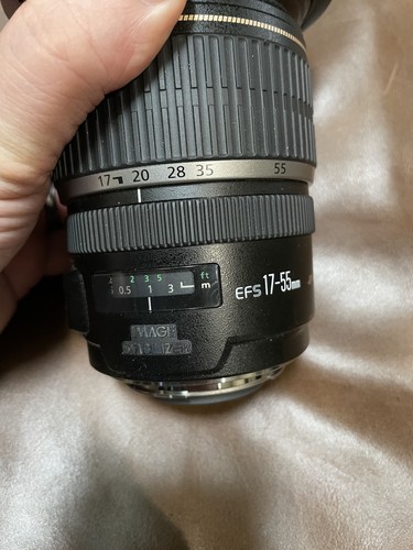 Canon Objectif EF-S 17-55mm f/2.8 IS USM