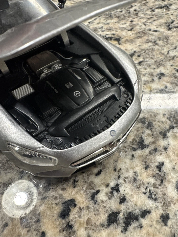 Coche modelo Mercedes AMG GT Foto 2 de 4