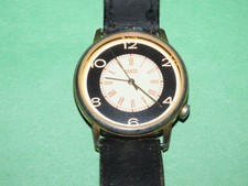 Vtg RUNS GUESS WATCH RED WHITE BLACK DIAL LEATHER BAND UNISEX CALLANEN HONG KONG