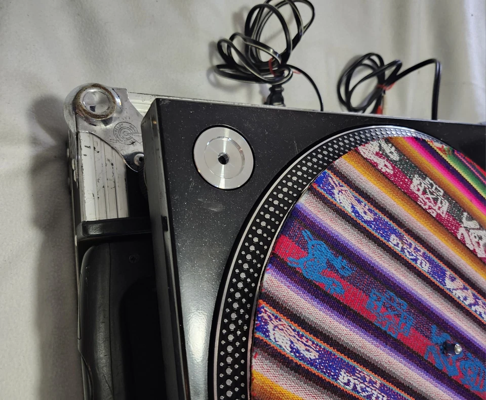 Tocadiscos Technics SL-1210M5G - Estuche plegable listo para la carretera - Lápiz óptico Ortofon Foto 4 de 4