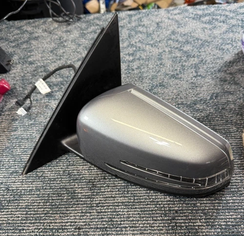 10-11 Mercedes W204 C300 C350 Front Left Driver Side Door Rear View Mirror OEM