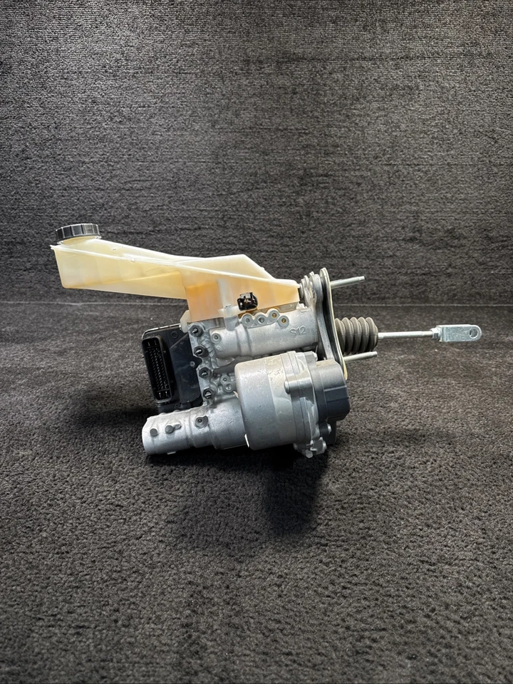 Bomba de cilindro de refuerzo de freno antibloqueo ABS Ford F150 2021-2023 OEM ML34-2D335-CF Foto 2 de 4