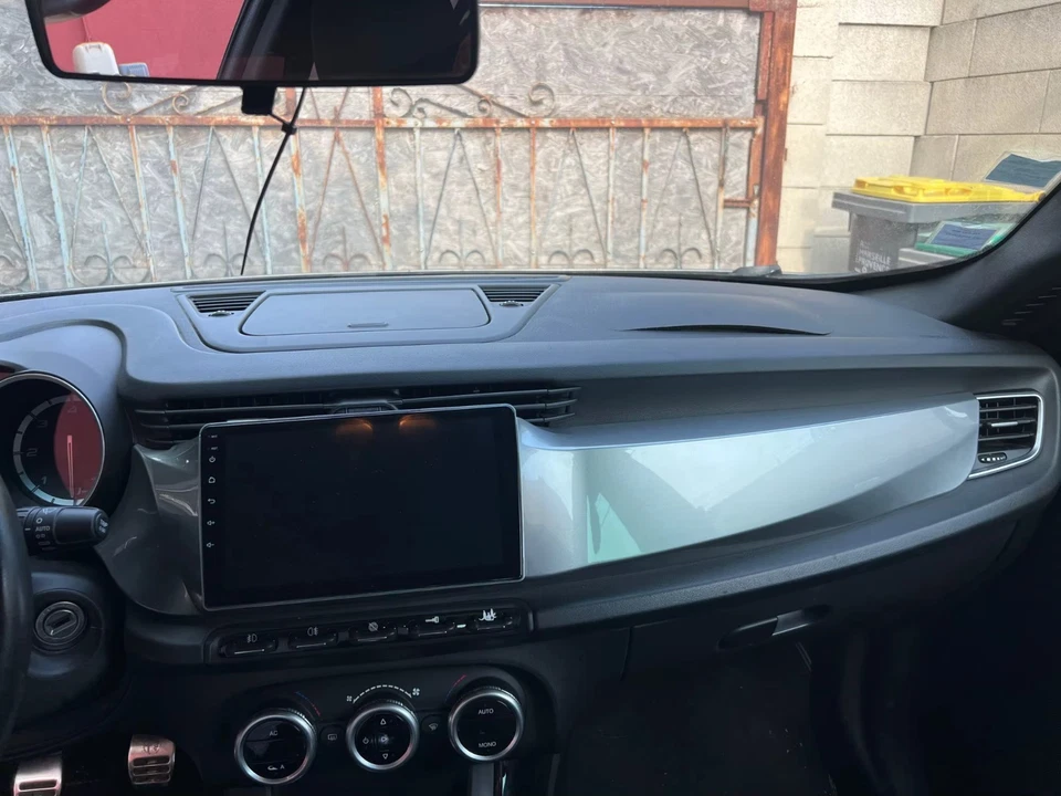 Autoradio stereo Android 9 Pollici per Alfa Romeo Giulietta - Immagine 2 di 4