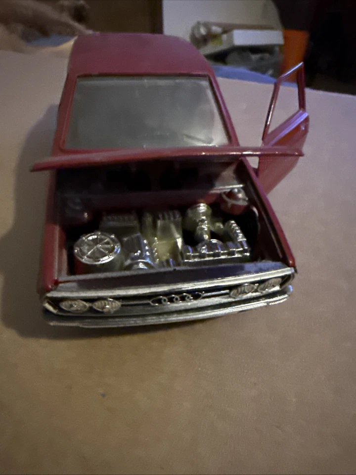 Coche Diecast Imperfecto 1:24 Bburago Italia ROJO AUDI 80 GT #0106 Sin Caja COMO ESTÁ Foto 4 de 4