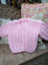 hand knitted toddlers Cardigan Age 18 - 24 Months Beautiful 