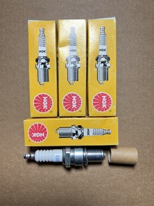 NGK BR4ES /1097 Spark Plugs (4-Pack) Industrial Engine Equipment Parts New