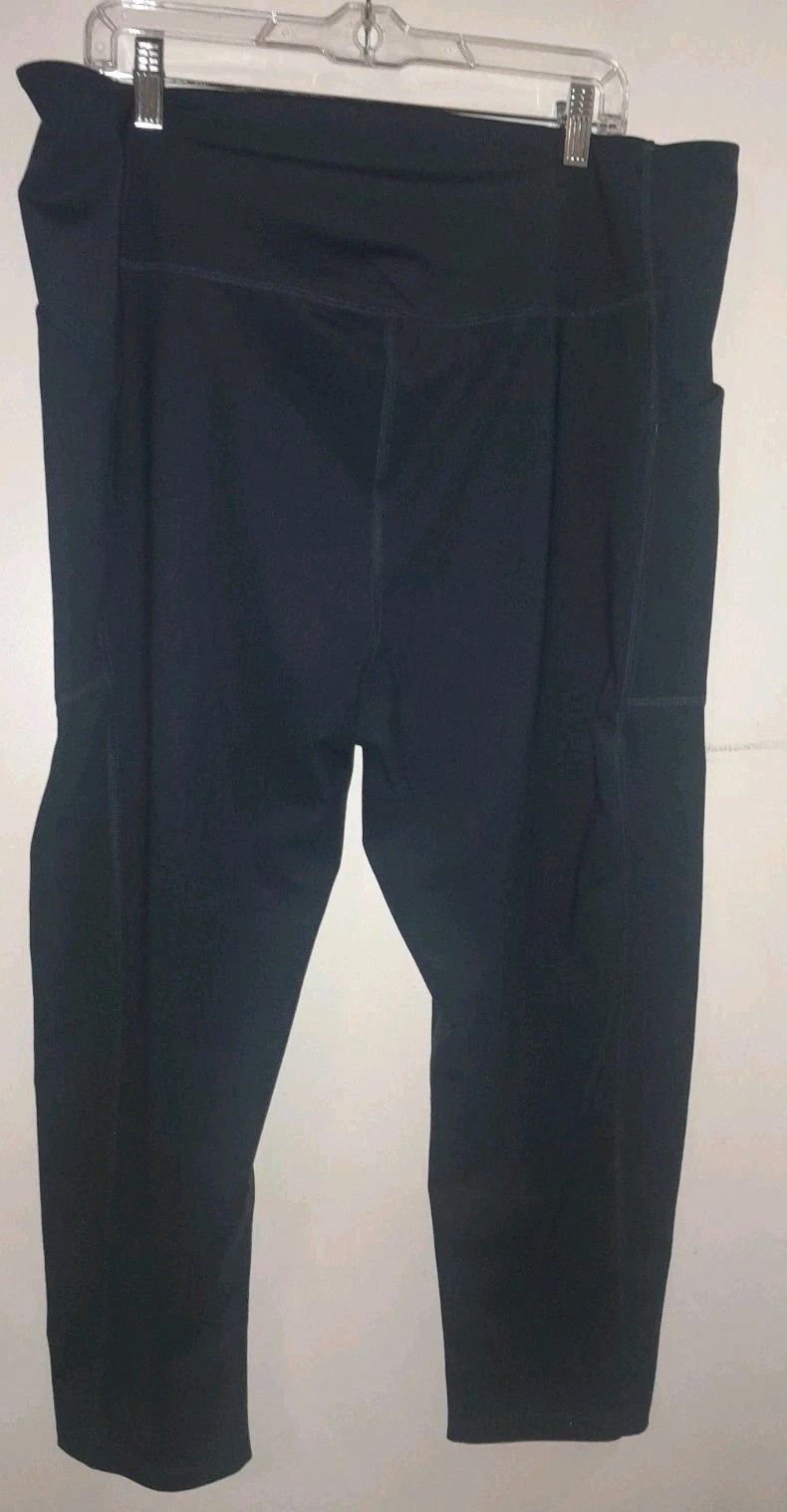 girlfriend-collective high rise compressive capri w pockets leggings