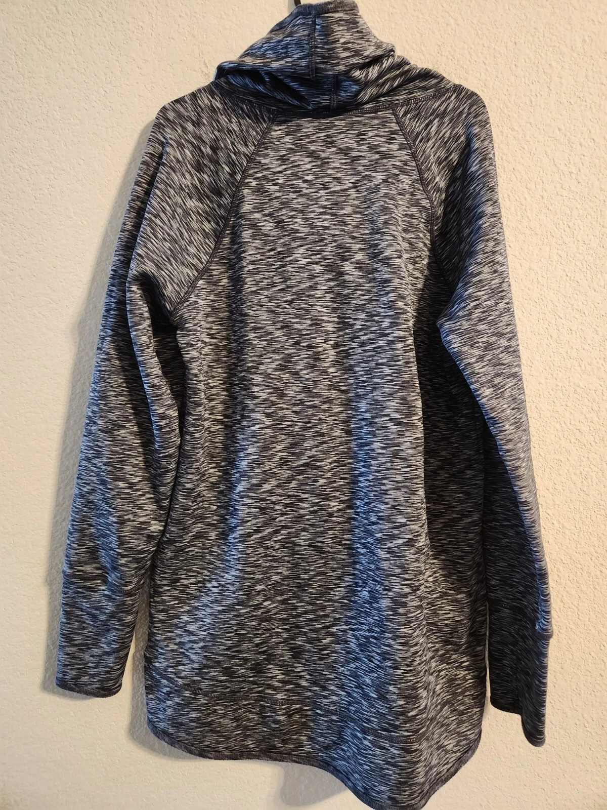 athleta tranquility cowl neck pullover shirt
