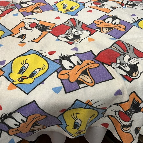 LOONEY TUNES kids Blanket Purple Binding 90s USA Bugs Tweety Daffy vintage Used - Picture 3 of 6
