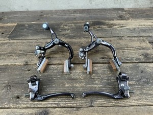 Etrier de frein arrière P05 symétrique BREMBO noir entraxe 84 mm - PAM