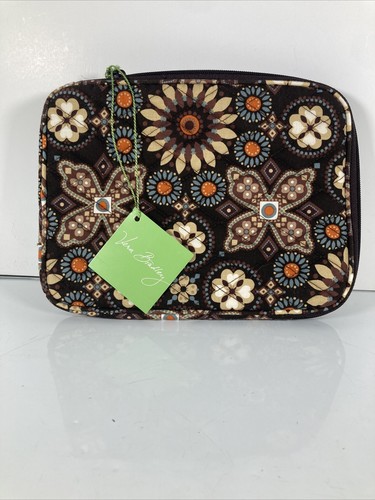 Custodia imbottita nuova con etichette Vera Bradley Canyon modello tablet/eReader trapuntata - Foto 1 di 5