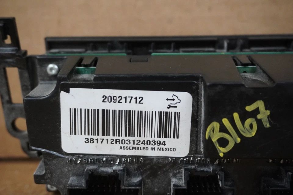 GMC Yukon 2013 2014 calefacción aire acondicionado control de temperatura OEM 20921712 Foto 4 de 4