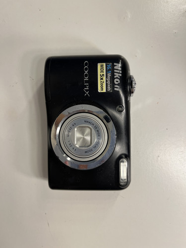 NIKON COOLPIX A10 Kompakte Digitalkamera 16,1 MP | Defekt I Nur Ersatzteile